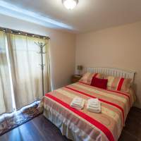 CHAMBRE #3 - REZ DE JARDIN - PORTE PATIO