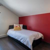 Chambre avec lit queen + lit simple