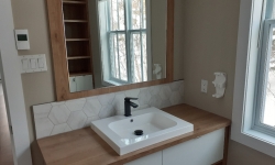 Salle de bain de ce chalet à louer Massif