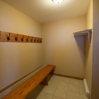 Vestiaire de ce chalet à louer Petite-Rivière St-François